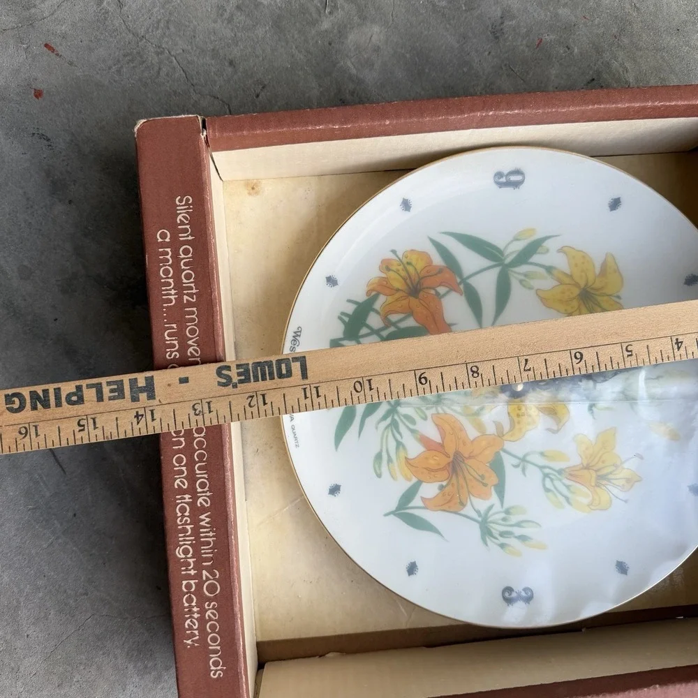 Westfield Wallclock Made By Bulova. NIB‎ Floral Vintage Clock